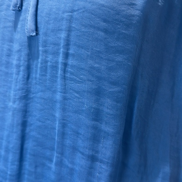 Maison Amélie Blue Ruffled Tee - Size Small - Keyhole Front Detail - Picture 5 of 5